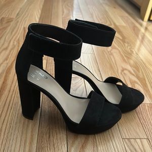 Mix No. 6 black heels